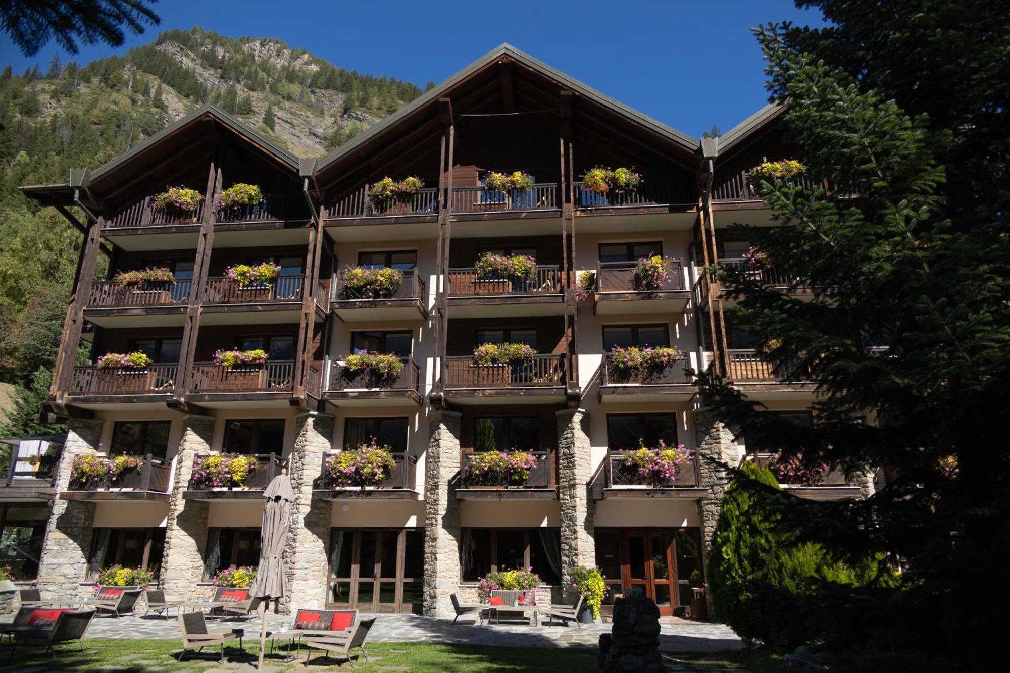 QC Termemontebianco Hotel Pre-Saint-Didier Bagian luar foto
